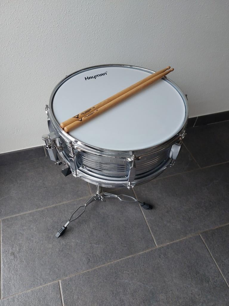 Snare drum Hayman incl. standaard en stokken, Ophalen, Zo goed als nieuw, Overige merken
