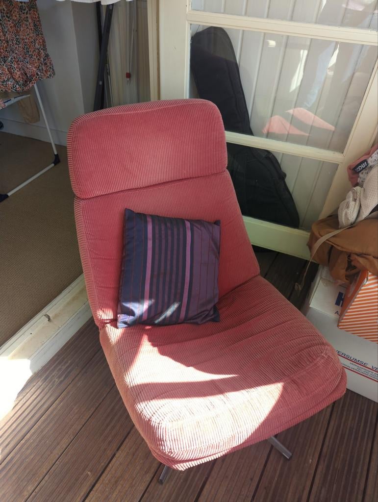 Comfortabele roze fauteuil - Gebruikt, Huis en Inrichting, Fauteuils, Modern, Comfortabel, Gebruikt, 75 tot 100 cm, Ophalen of Verzenden