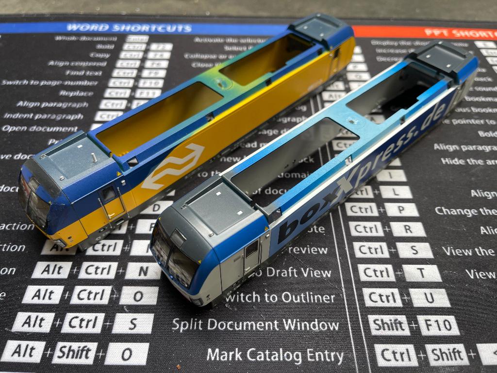 Roco Vectron locomotiefkappen, 2 stuks, Hobby en Vrije tijd, Modeltreinen | H0, Locomotief, Gelijkstroom of Wisselstroom, Ophalen of Verzenden
