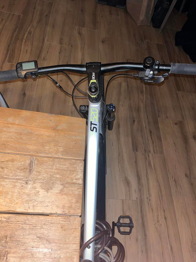 Elektrische Mountainbike E-ST 520 - Zo goed als nieuw!, Fietsen en Brommers, Elektrische fietsen, Overige merken, Ophalen of Verzenden