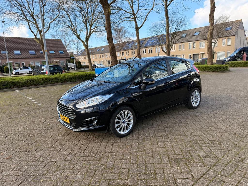 Ford Fiësta 1.0 92KW/125PK 5D 2014 Zwart, Voorwielaandrijving, 125 pk, 40 €/maand, Origineel Nederlands