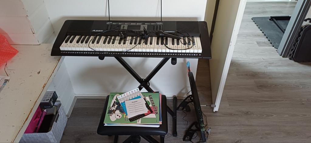 Alesis Harmony 61 toetsen keyboard met accessoires, Ophalen
