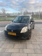 Suzuki Swift 1.3 5D 2005 Zwart, Auto's, Suzuki, Voorwielaandrijving, 40 €/maand, 965 kg, 400 kg