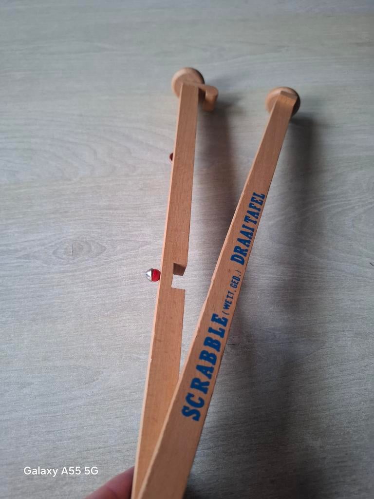 Vintage Scrabble Draaitafel - Houten Onderstel, Gebruikt, Onbekend, Ophalen of Verzenden, Drie of vier spelers