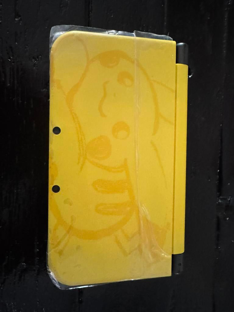 New Nintendo 3DS xl Pikachu editie, Spelcomputers en Games, Spelcomputers | Nintendo 2DS en 3DS, Ophalen of Verzenden, Zo goed als nieuw