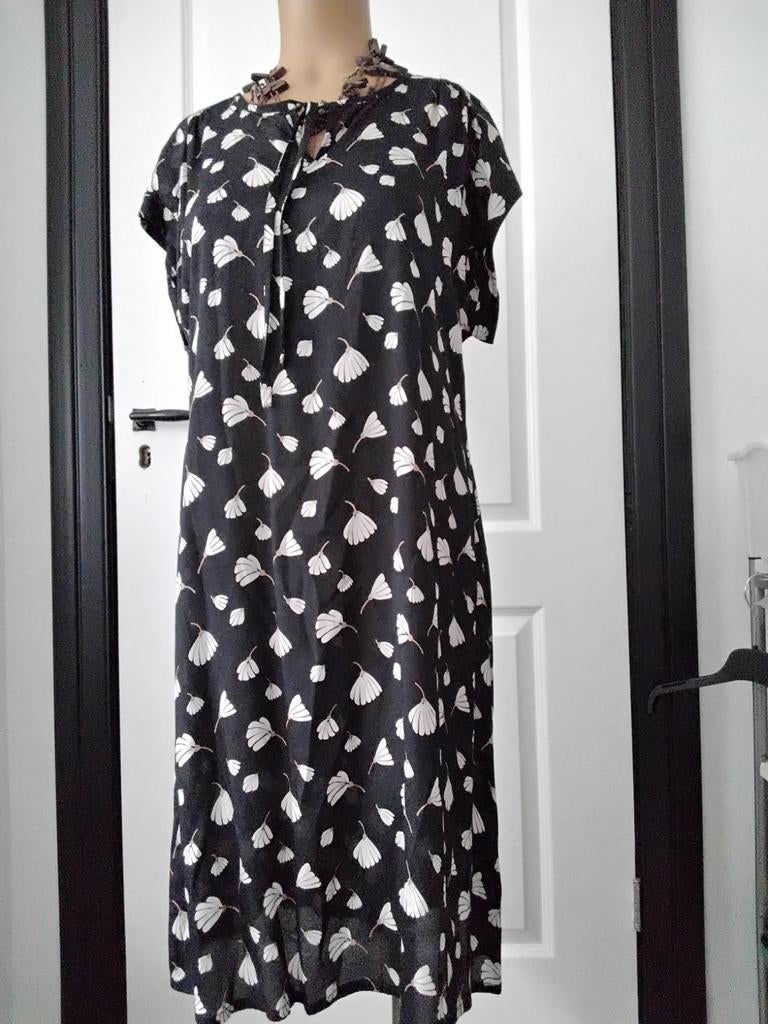 Mooie Masai jurk, maat S, perfecte staat, Kleding | Dames, Jurken, Zwart, Ophalen of Verzenden, Zo goed als nieuw, Knielengte