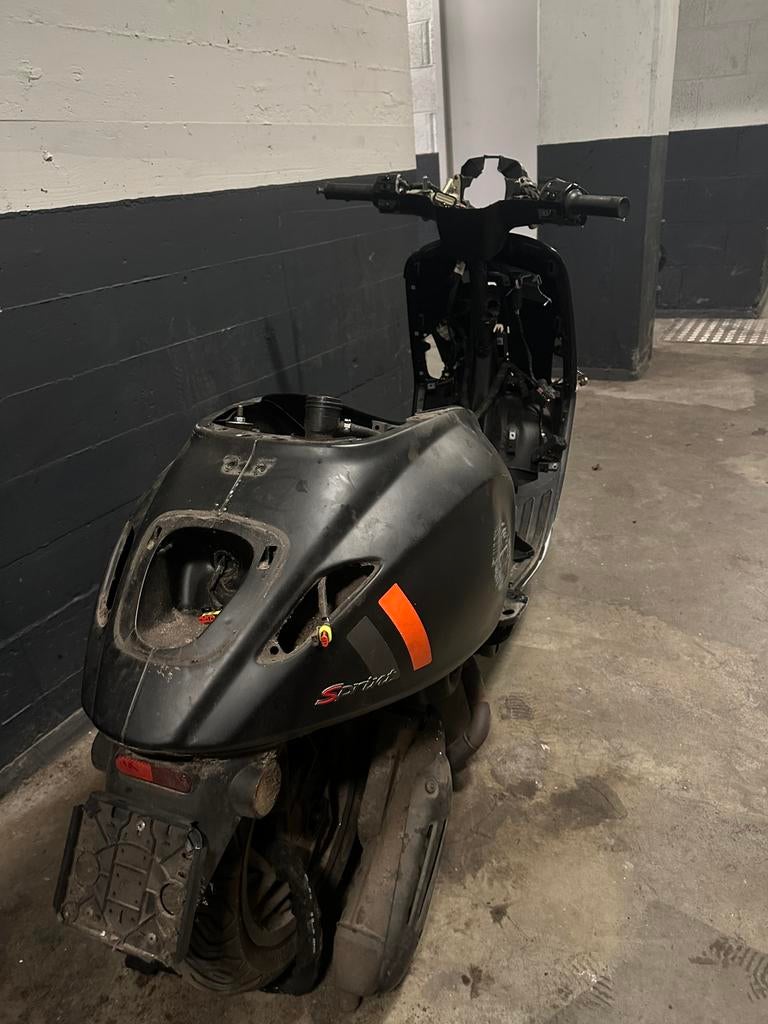 Vespa sprint facelift zonder 123, Ophalen of Verzenden, Zo goed als nieuw, Benzine, Overige modellen
