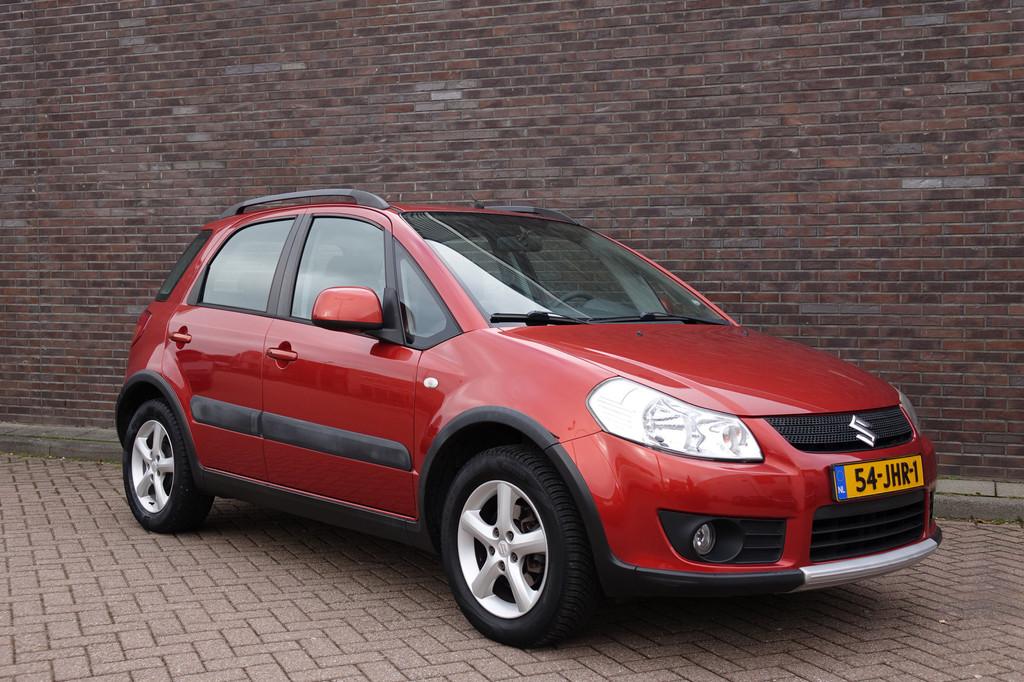 Suzuki SX4 1.6 Exclusive AUTOMAAT, airco, trekhaak, prachtig, Auto's, Suzuki, Gebruikt, Elektrische ramen, 49 €/maand, 1120 kg