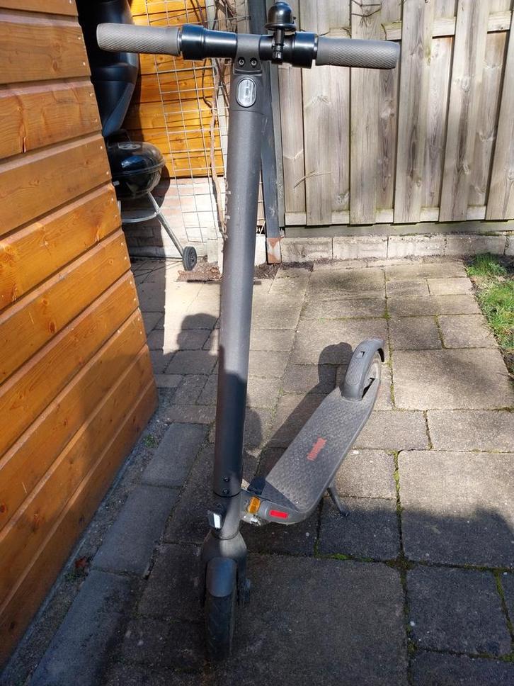 Ninebot Segway E-step - Perfect voor woon-werkverkeer!, Fietsen en Brommers, Steps, Gebruikt, Elektrische step (E-scooter), Ophalen of Verzenden