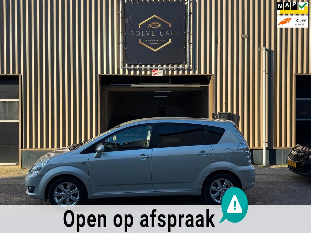 Toyota Verso 1.8 VVT-i Luna 7p. Leer Navigatie PDC LUXE UITV, Auto's, Toyota, Gebruikt, Zwart, 4 cilinders, 129 pk