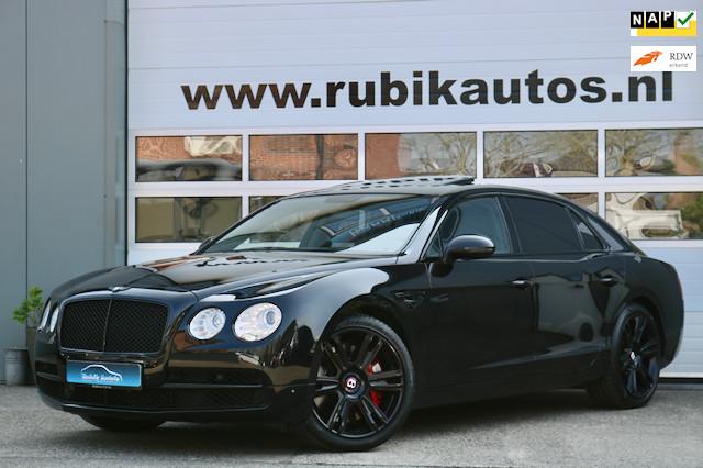 Bentley Flying Spur 4.0 V8 Biturbo Deep black pearl metallic, Auto's, Bentley, Automaat, Gebruikt, Zwart, Leder
