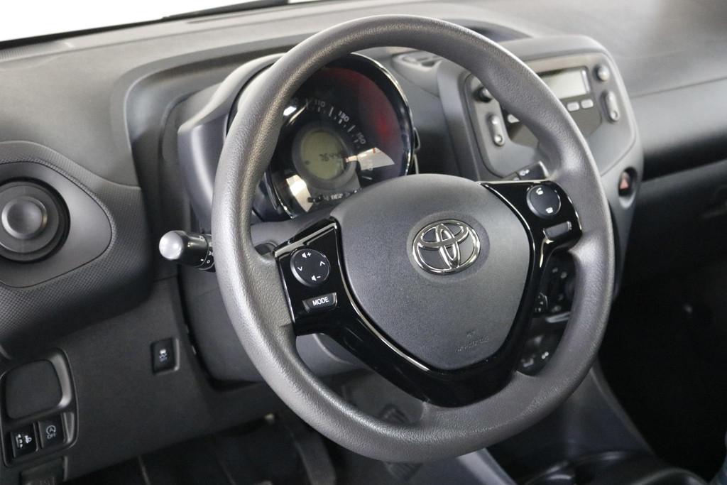 Toyota Aygo 1.0 VVT-i x-fun All-Seasons | Airco | Bluetooth, Voorwielaandrijving, Stof, Gebruikt, Euro 6