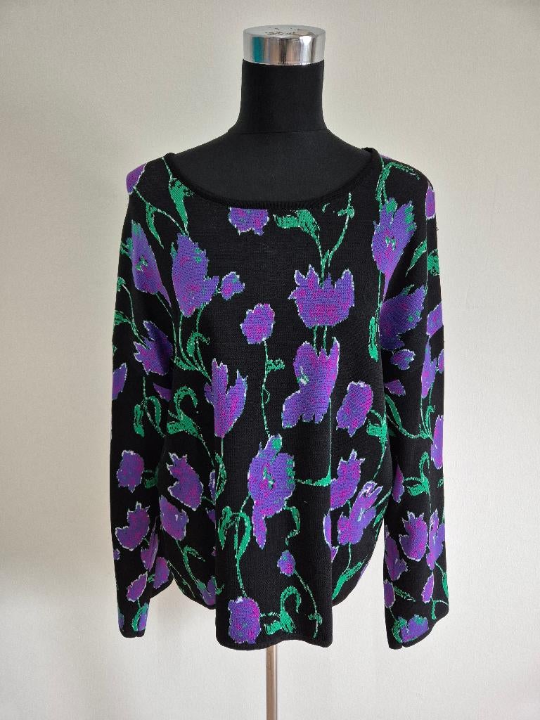 Tr9- Ipekyol trui met paarse bloemen mt L valt als XL (1), Ophalen of Verzenden, Zo goed als nieuw, Maat 46/48 (XL) of groter
