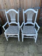 Twee witte stoelen met kussens - Ophalen!, Huis en Inrichting, Stoelen, Gebruikt, Twee, Wit, Ophalen of Verzenden
