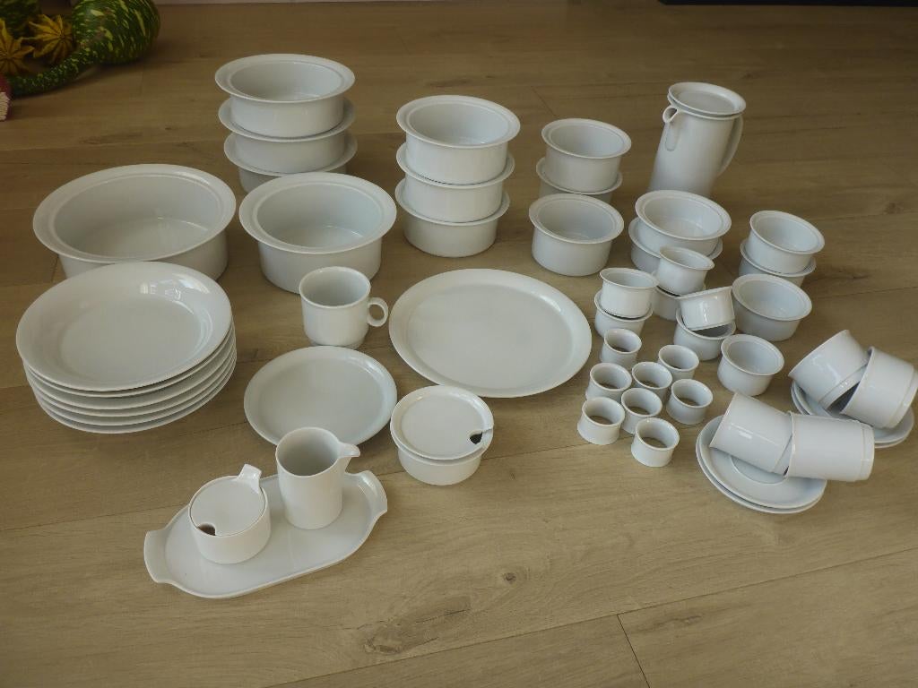 Serviesdelen mosa fantasy., Overige typen, Ophalen of Verzenden, Zo goed als nieuw, Overige stijlen