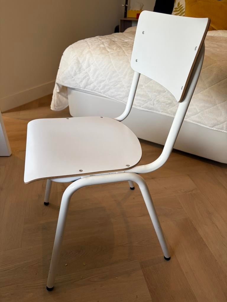 Schoolstoel wit, Ophalen, Wit, Zo goed als nieuw, Schoolstoel
