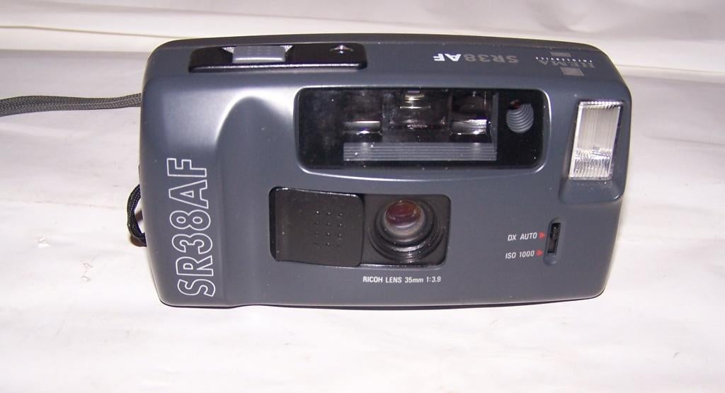 Ricoh (HEMA) SR38AF 35 mm Point & Shoot analoge fotocamera., Audio, Tv en Foto, Fotocamera's Analoog, Ophalen of Verzenden, Zo goed als nieuw