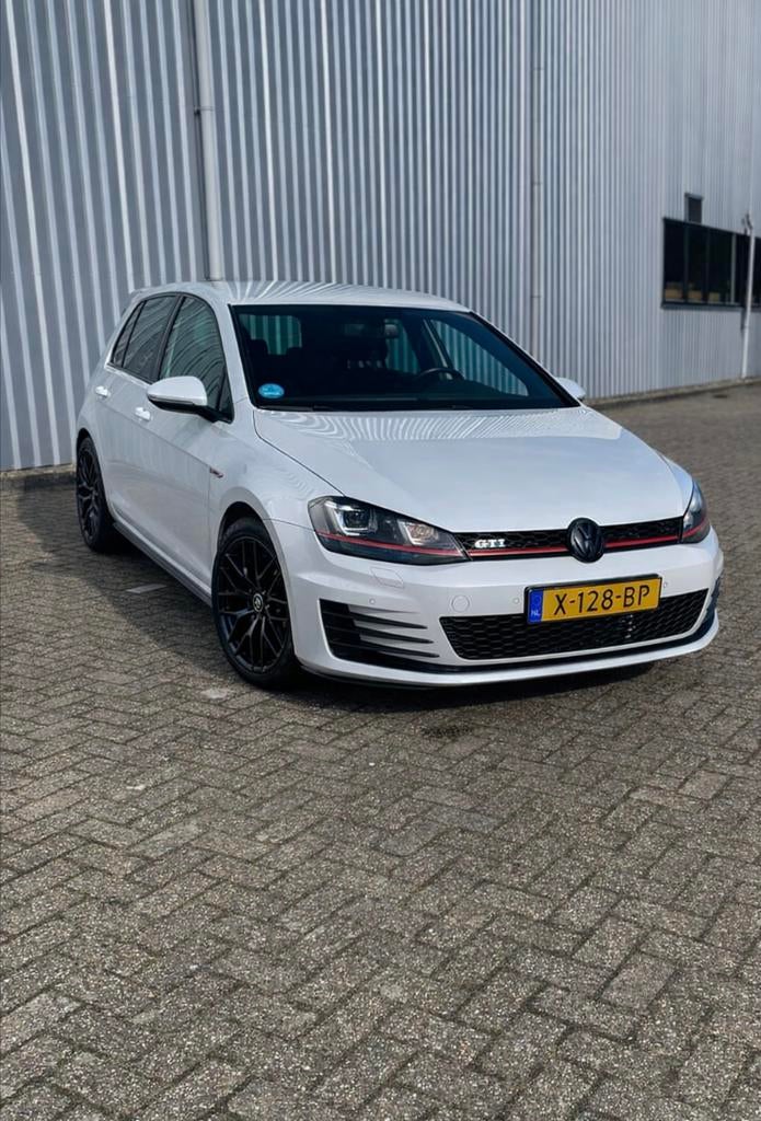 Volkswagen Golf 2.0 TSI 162KW 5D 2015 Wit, Auto's, Volkswagen, Voorwielaandrijving, 4 cilinders, 1984 cc, Wit