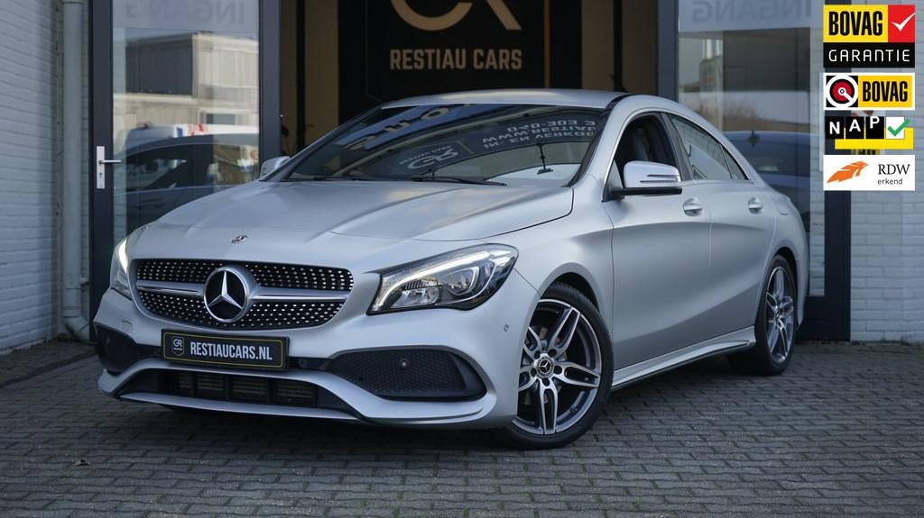 Mercedes-Benz CLA-klasse 180 AMG AUTOMAAT-ALCANTARA-CAMERA-C, Auto's, Mercedes-Benz, Gebruikt, 4 cilinders, 715 kg, 122 pk