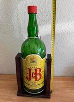 J&B Blended Scotch Whiskey fles in houten kantelhouder, Huis en Inrichting, Woonaccessoires | Overige, Ophalen, Gebruikt
