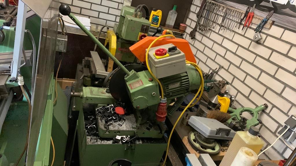 EISELE metaalafkort zaagmachine 2x, Doe-het-zelf en Verbouw, Gereedschap | Zaagmachines, Ophalen, Zo goed als nieuw, Afkortzaag