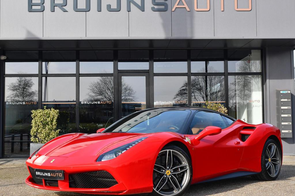 Ferrari 488 3.9 GTB HELE Rosso Corsa |OrigineelNL|DealerOH|, Auto's, Ferrari, Automaat, Gebruikt, 8 km/l, Stoelverwarming