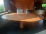 Ovale eettafel op één poot van het merk Leolux te koop, Huis en Inrichting, Tafels | Salontafels, Ophalen, Gebruikt, 100 tot 150 cm