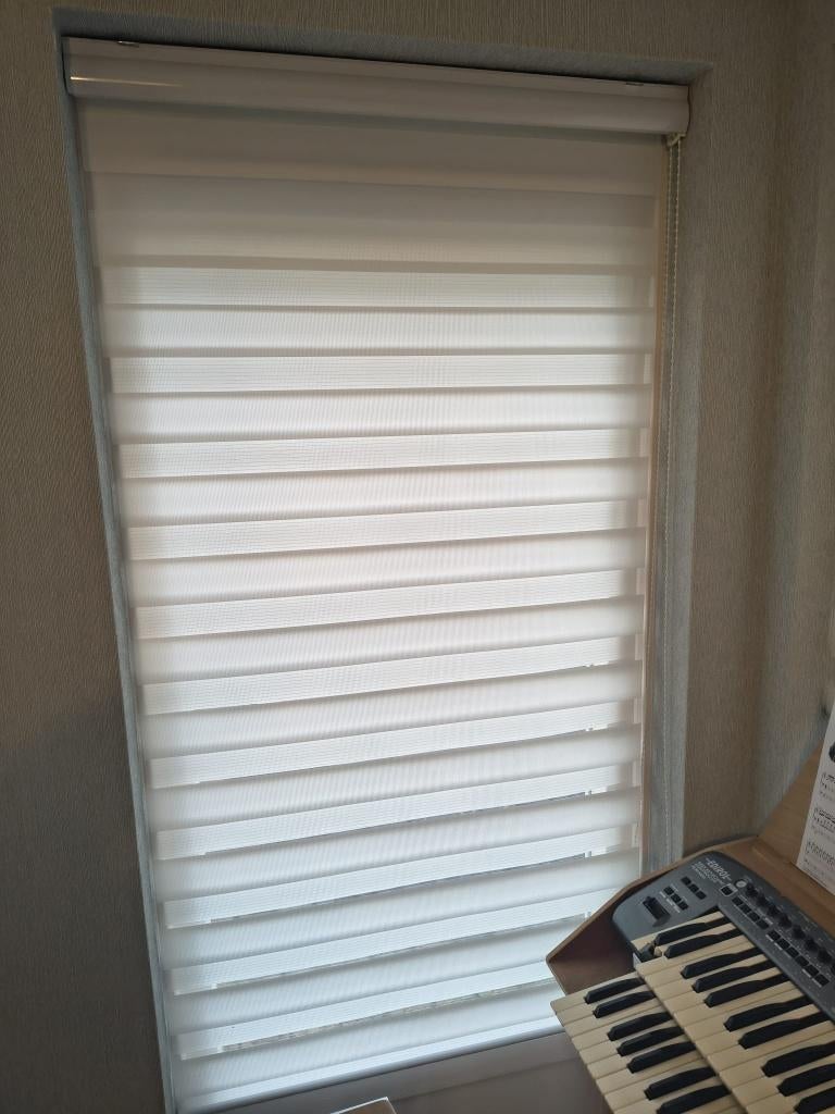 Duo rolgordijnen, 4 stuks, Ophalen, Wit, 50 tot 100 cm, Zo goed als nieuw