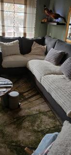 Grijze bank .Gratis., Ophalen of Verzenden, Gebruikt, Vierpersoons of meer