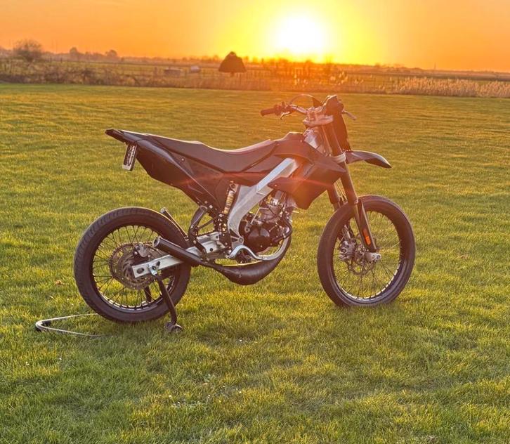 Derbi pro, Fietsen en Brommers, Brommers | Crossbrommers, Zo goed als nieuw, Derbi, Ophalen