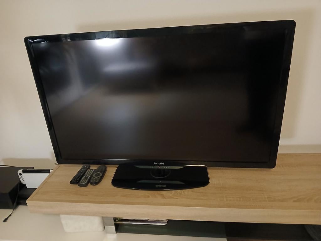 Philips 46PFL5606H/12 Full HD LED TV - 117 cm, Ophalen, Philips, 50 Hz, 100 cm of meer