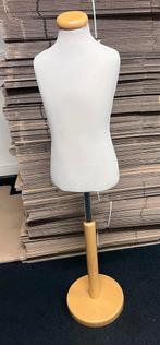 Kinder etalagepop / paspop met voet - 110cm, Ophalen, Gebruikt, Paspop