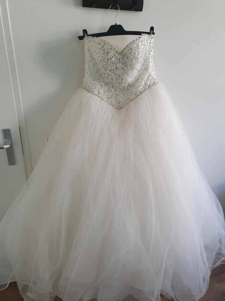 Trouwjurk Mori-Lee maat 38-42, Trouwjurk, Wit, Ophalen of Verzenden, Gedragen