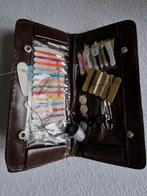 Heel oud naai-etui voor op reis + inhoud, Ophalen of Verzenden