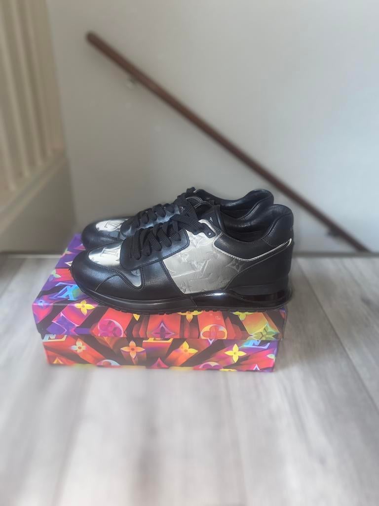 🔥L*V Schoenen maat 43 + doos🔥, Ophalen of Verzenden, Zo goed als nieuw