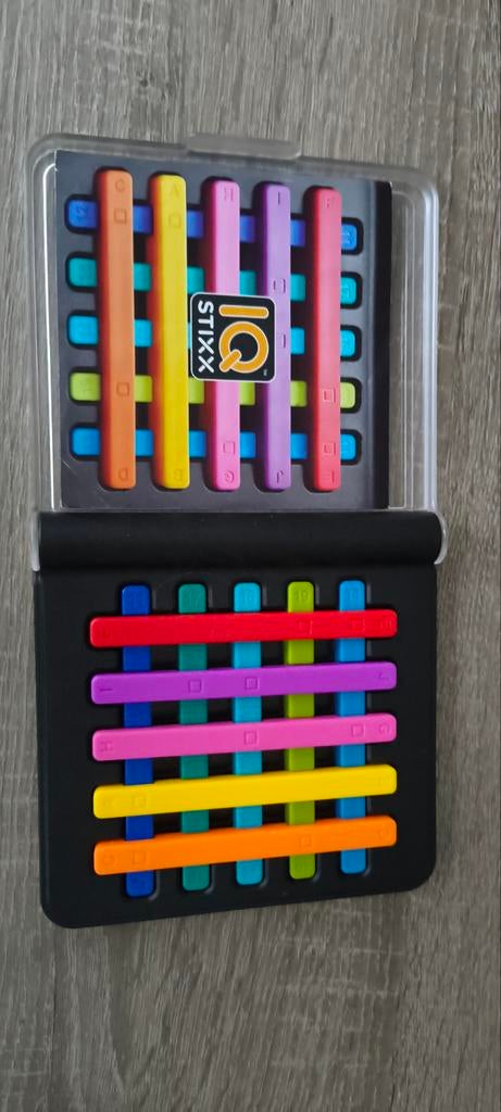 Smart Games iq stixx, Ophalen of Verzenden, Zo goed als nieuw, Puzzelen