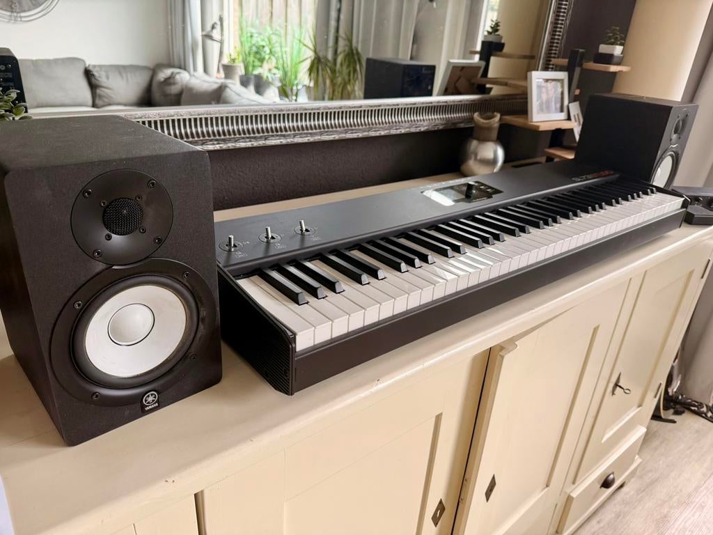 Studiologic 73 / 2x Yamaha HS5 / Artura Interface, Ophalen, Zo goed als nieuw