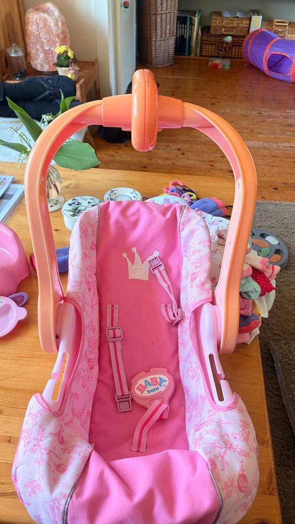 Poppen spullen, Kinderen en Baby's, Speelgoed | Poppen, Ophalen of Verzenden, Zo goed als nieuw, Babypop