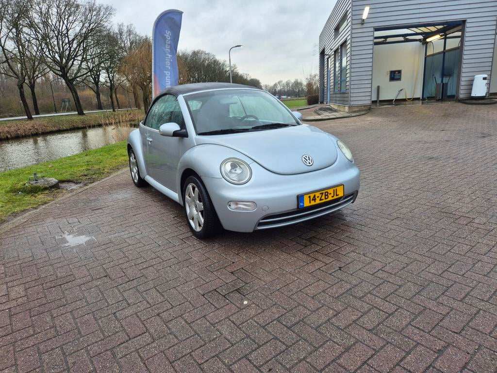 Vw beetle 2.0 cabrio in top staat met airco, Particulier, Te koop