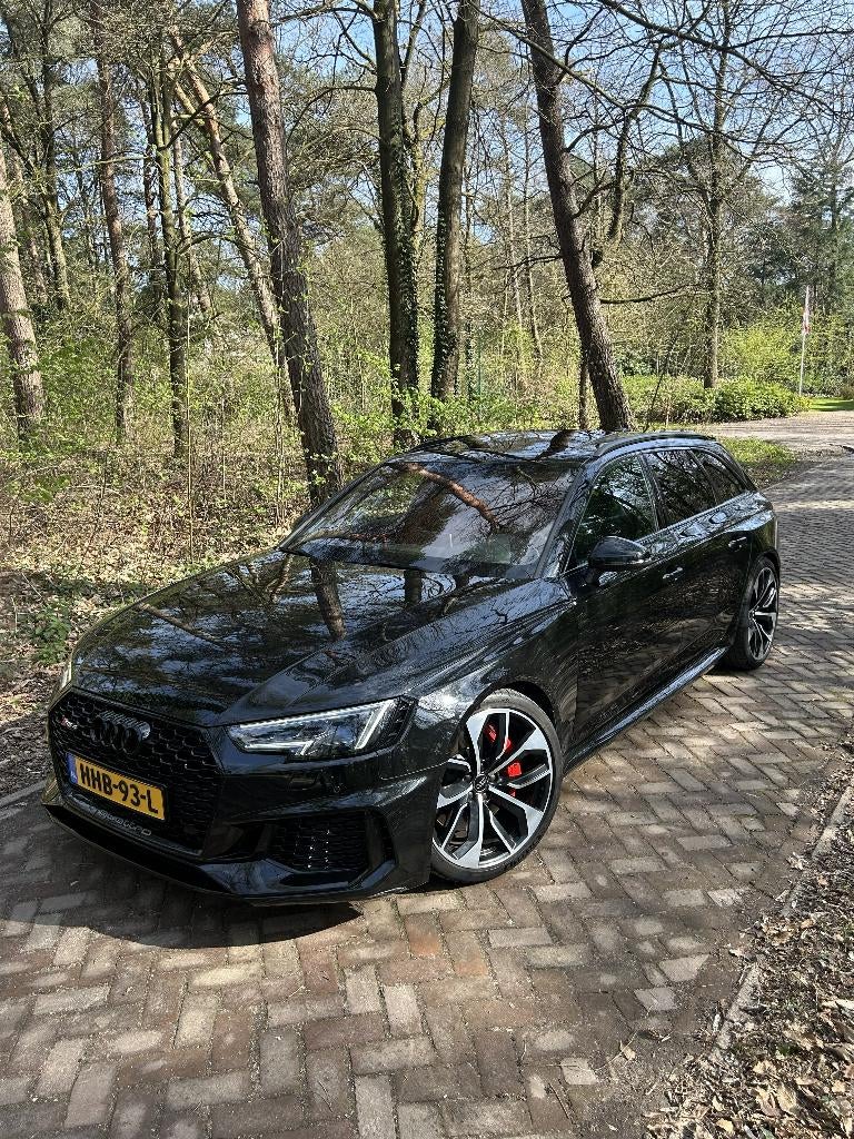 Audi A4 RS4 2.9 Tfsi 450pk Tiptronic Quattro 2018 Zwart, Automaat, Bluetooth, Zwart, 11 km/l