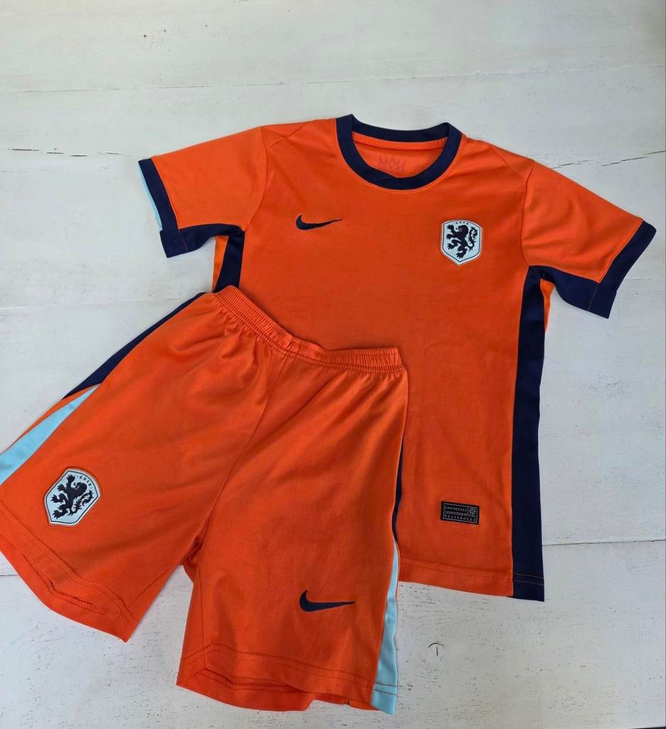 Nederlands elftal / oranje tenue 158 / koningsdag, Ophalen, Gebruikt, Jongen of Meisje, Sport- of Zwemkleding