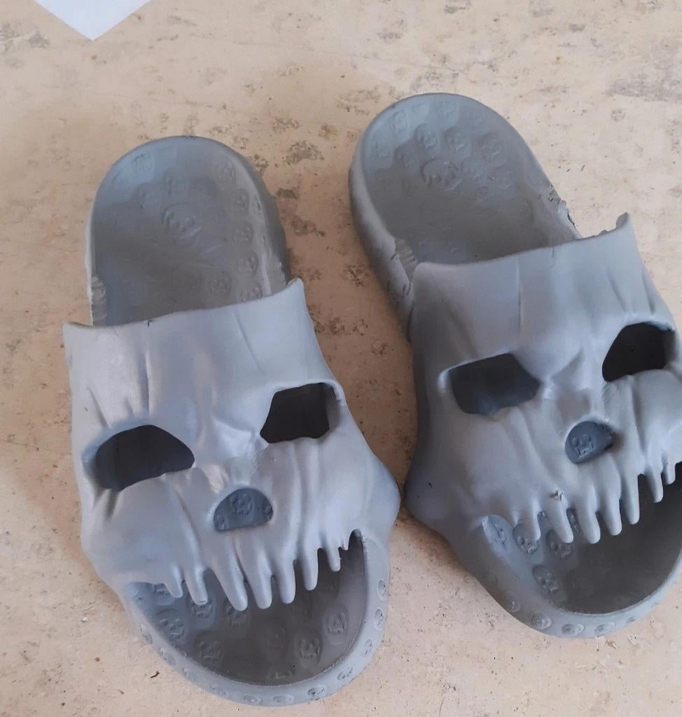 Leuke herenslippers maat 42 nieuw!, Ophalen of Verzenden, Nieuw, Meisje, Schoentjes