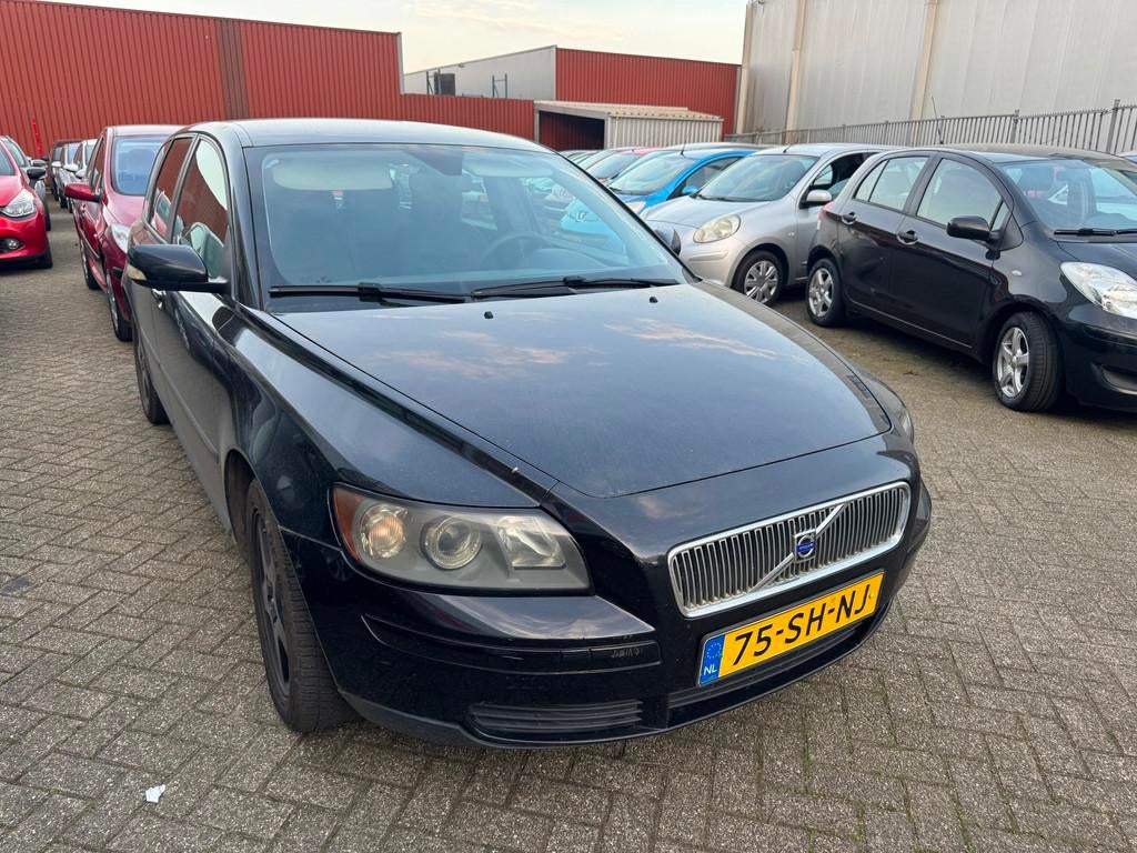 Volvo V50 2.4 LPG Airco, Auto's, Voorwielaandrijving, Gebruikt, 700 kg, Zwart