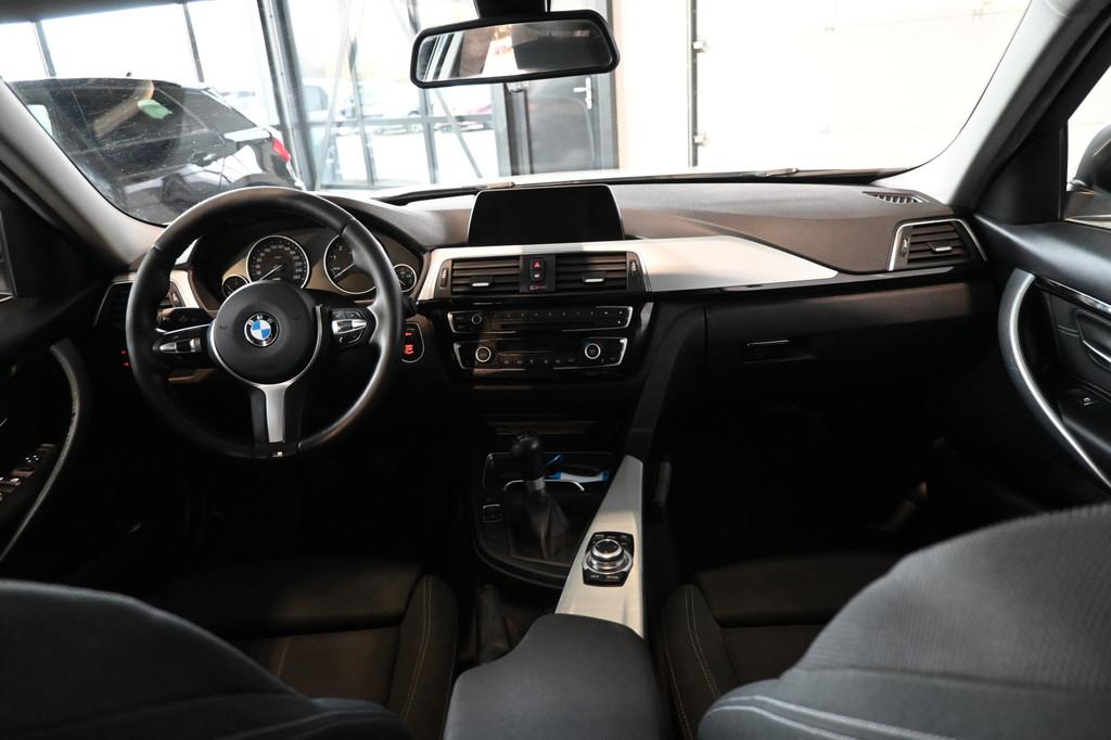 BMW 3 Serie Touring 318i Luxury Clima Navigatie LED Panorama, Auto's, Keurmerk '100% Onderhouden', Gebruikt, Met garantie (alle)