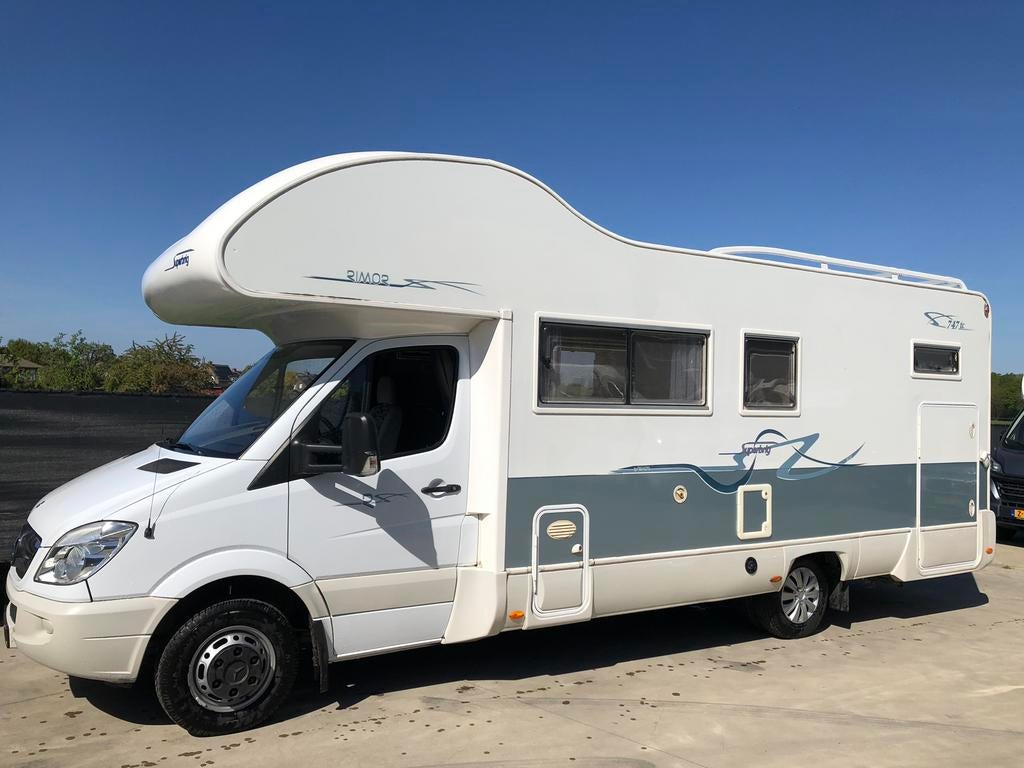 Caravans And Camping 5-6