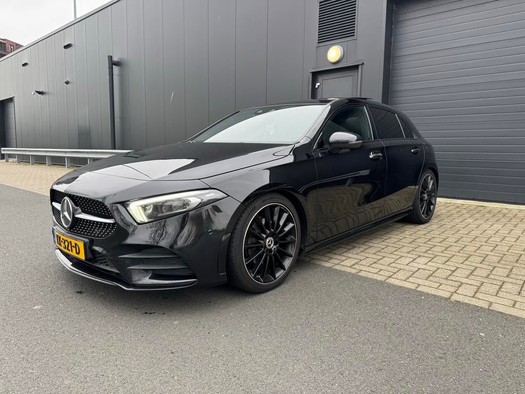 Mercedes-Benz A-Klasse A 200 163pk 7G-DCT 2018 Zwart, Auto's, Mercedes-Benz, 15 km/l, 4 cilinders, Origineel Nederlands, 75 €/maand