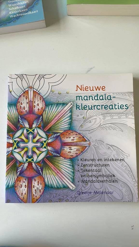 Greetje Molenaar - Nieuwe mandala-kleurcreaties, Greetje Molenaar, Ophalen of Verzenden, Zo goed als nieuw, Instructieboek