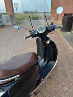 BTC CEO Scooter 2017 - Blauw Kenteken - Goede Staat, Fietsen en Brommers, Snorfietsen en Snorscooters, Gebruikt, Benzine, Ophalen