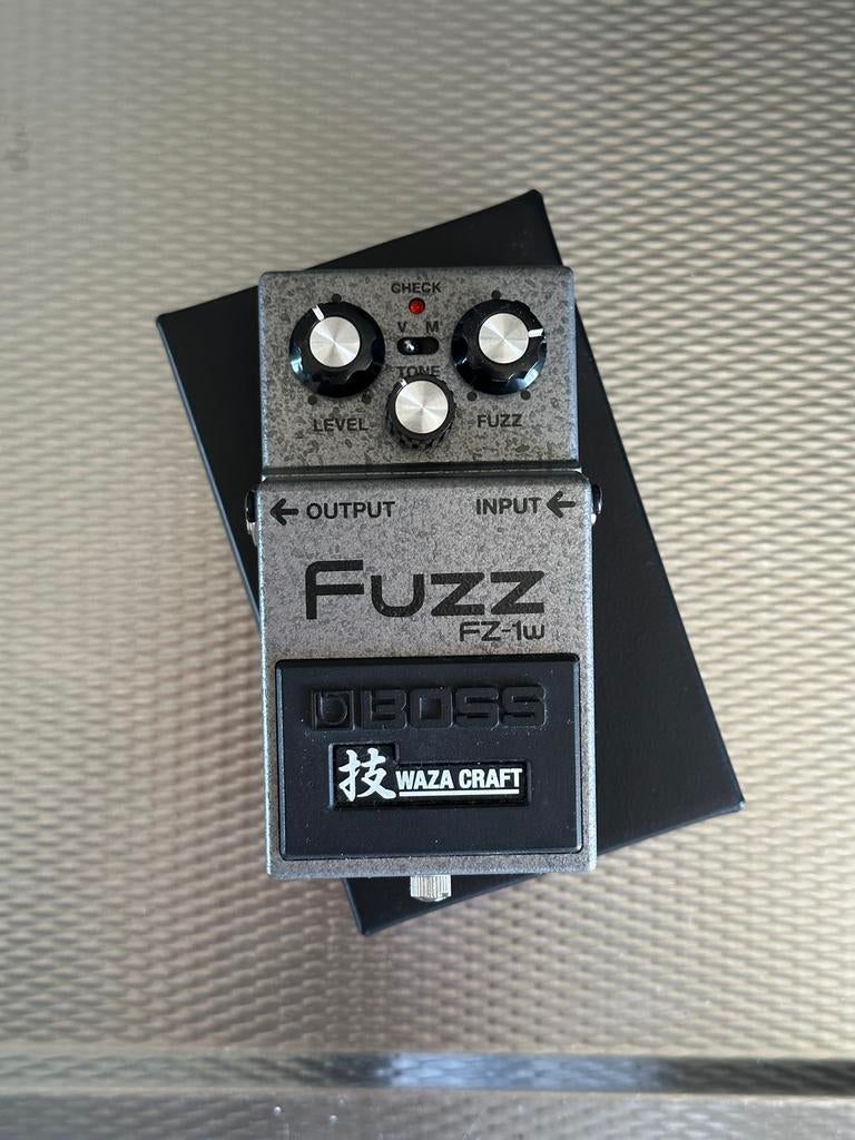 Boss FZ-1W Waza Craft Fuzz effect pedal, Ophalen of Verzenden, Zo goed als nieuw