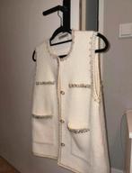 Gloednieuw wit gilet / vestje met parels en steentjes, Kleding | Dames, Bodywarmers, Ophalen, Nieuw, Maat 38/40 (M), Wit
